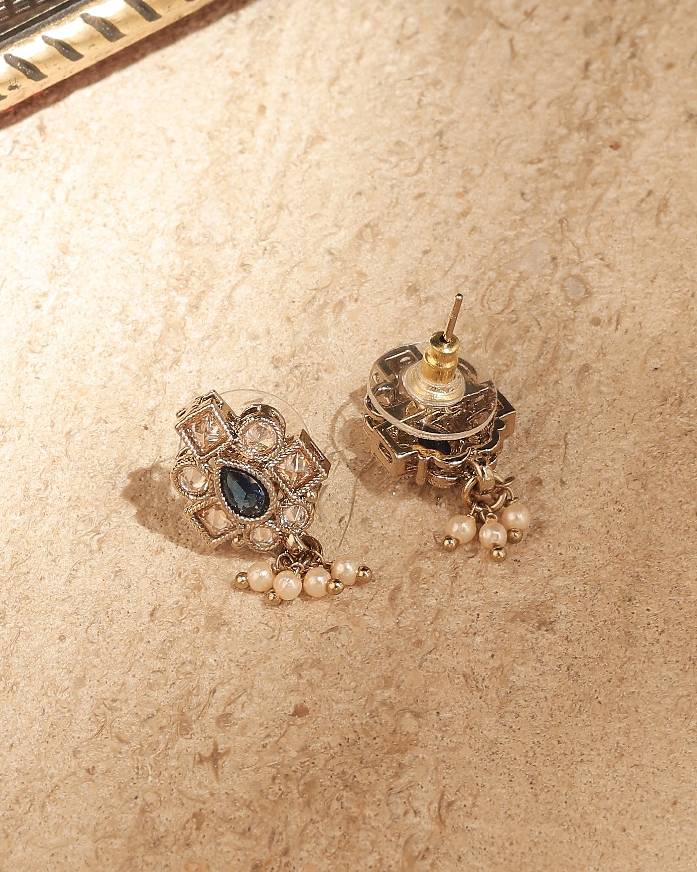 Pear Shape Pearl Guchha Uncut Kundan Antique Gold Plated Necklace Set With Maang Tikka - Blue Necklace Set With Maang Tikka by Yashwanti London