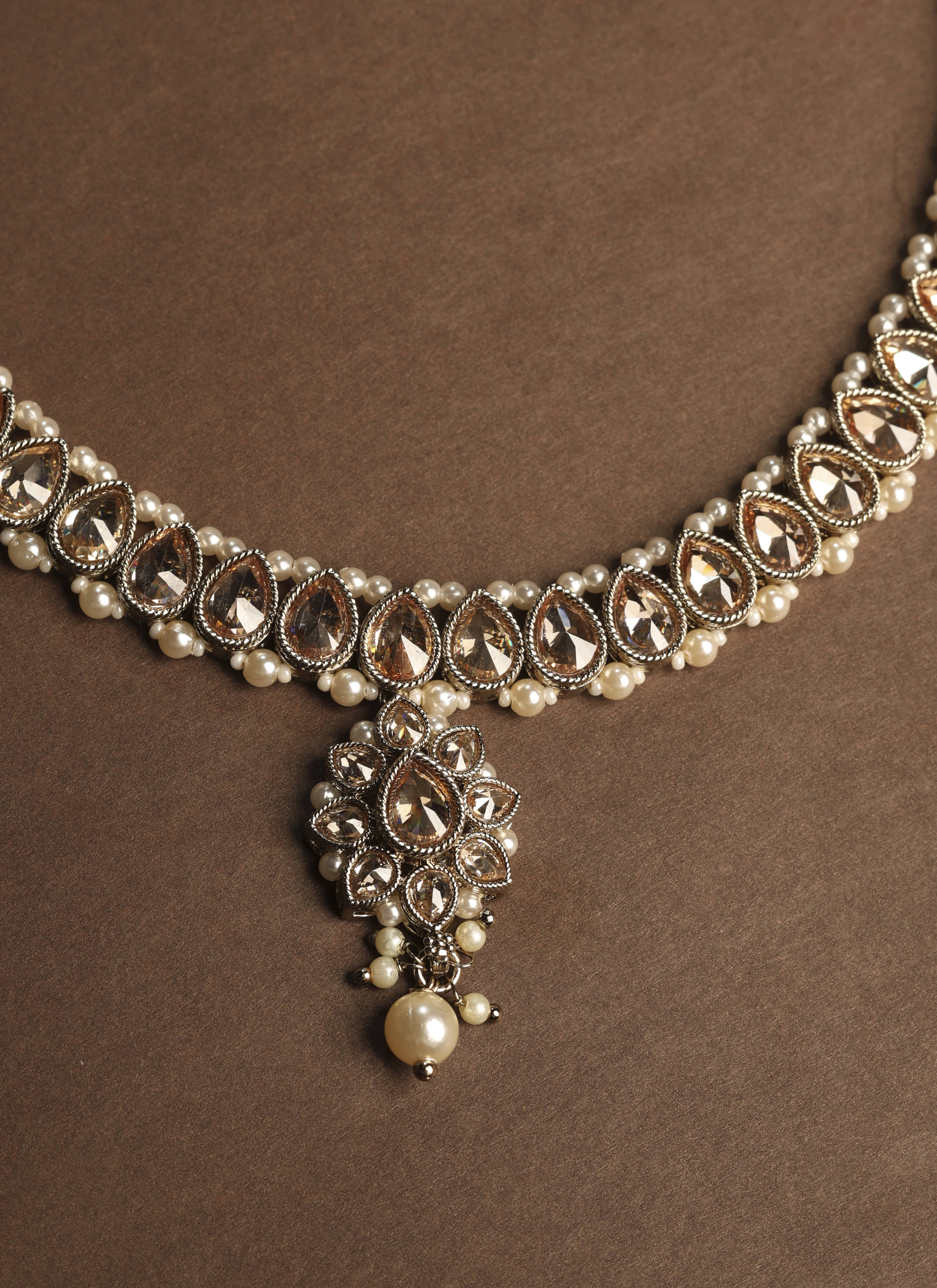 Flower and Oval Shape Uncut Kundan Antique Gold Plated Choker Necklace Set - Brown Choker Necklace Set by Yashwanti London