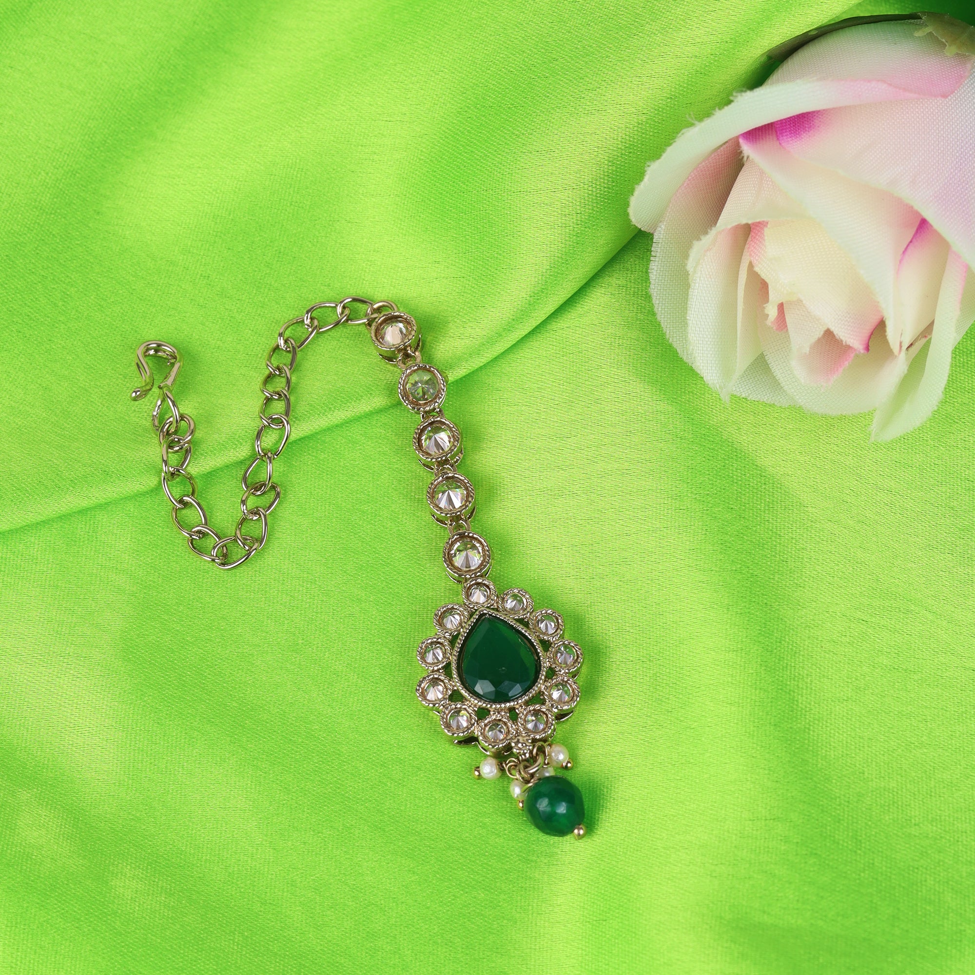 Oval Shape Uncut Kundan Silver Gold Plated Maang Tikka - Green Maang Tikka by Yashwanti London