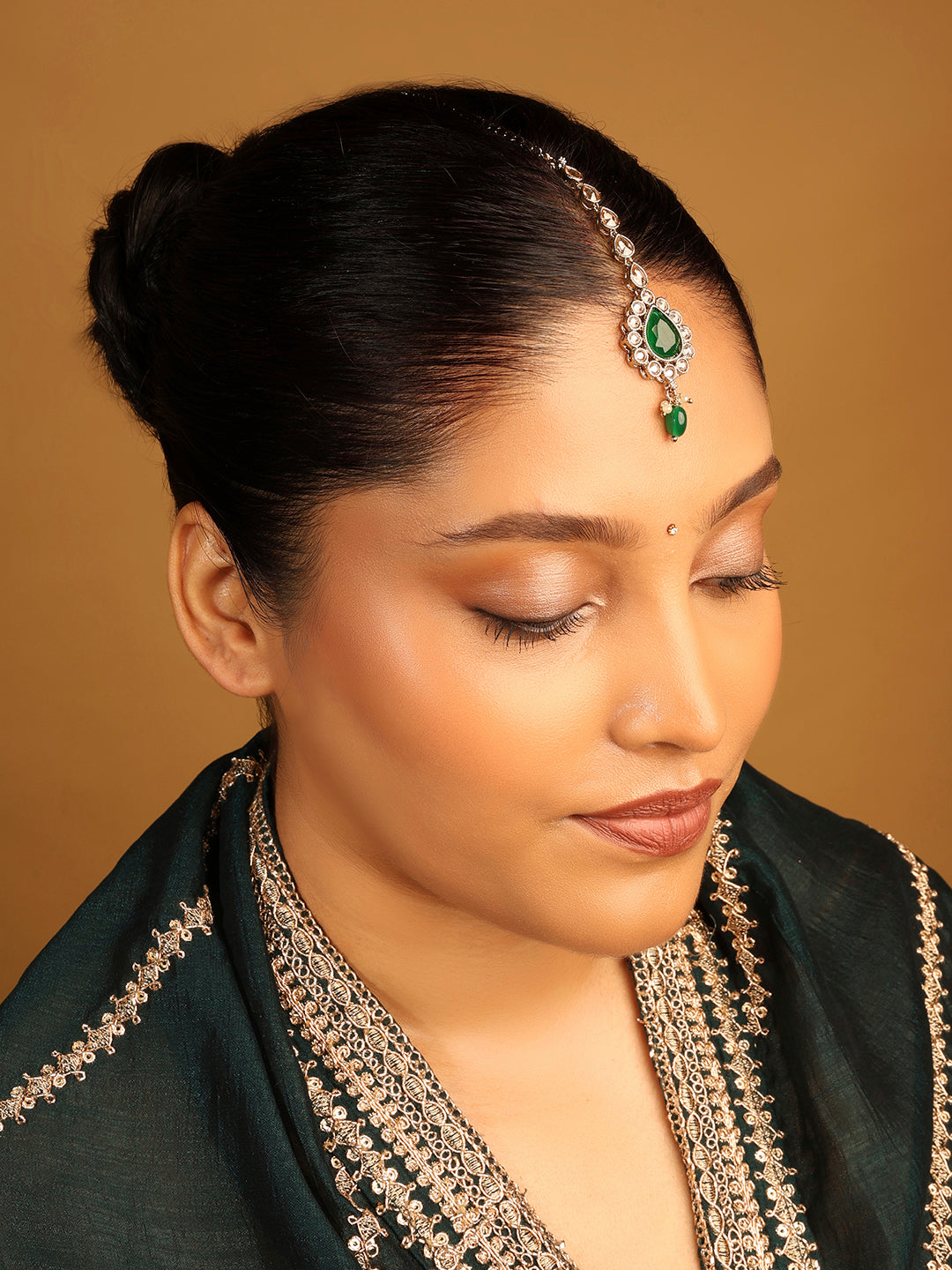 Oval Shape Uncut Kundan Silver Gold Plated Maang Tikka - Green Maang Tikka by Yashwanti London